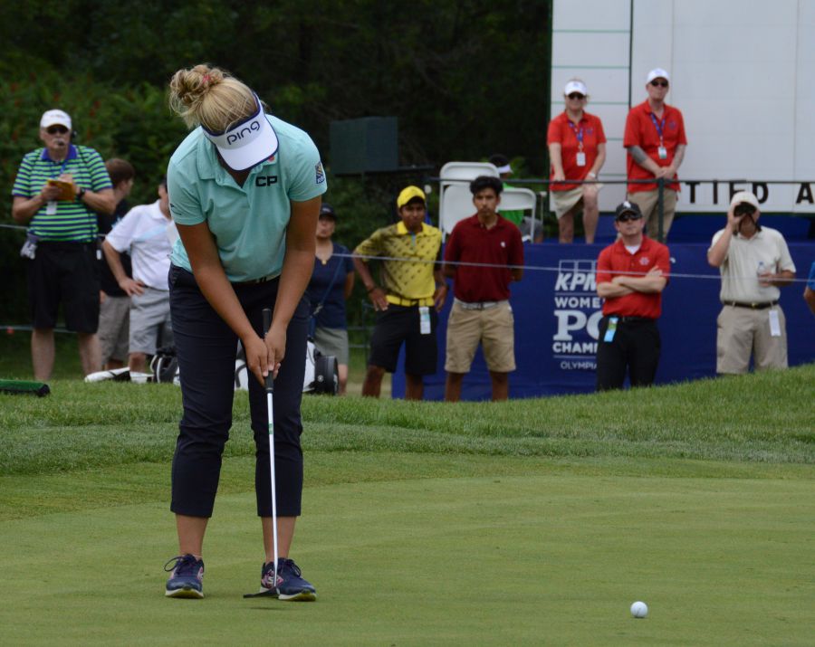 Brooke Henderson How to reduce shaky hands during putting womens golf
